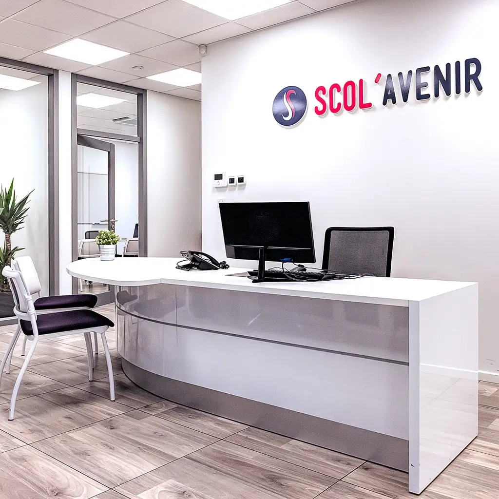 Vue intérieure des bureaux de Scol'Avenir à Thionville