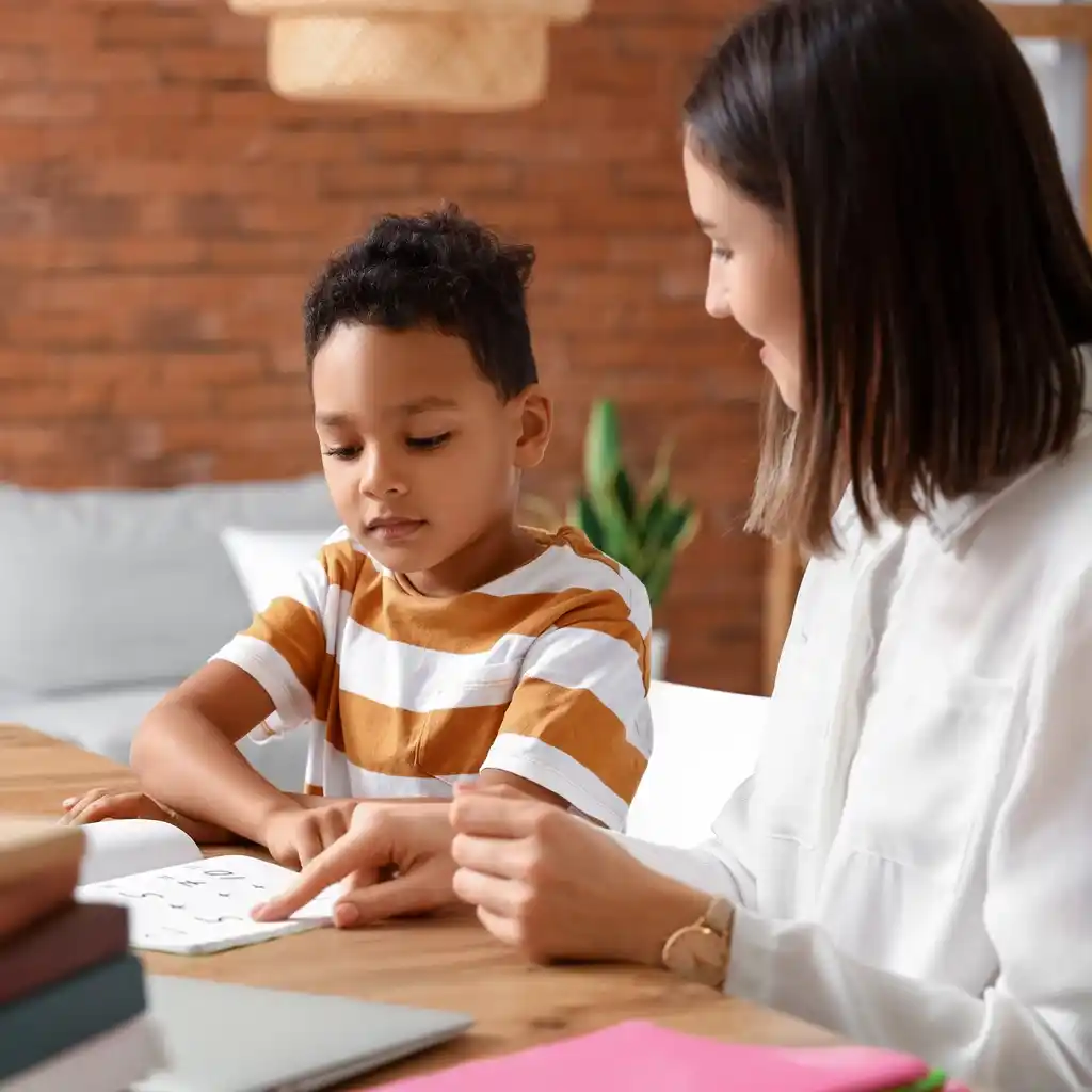 Aide aux devoirs à domicile pour les enfants en école primaire avec un accompagnement personnalisé à Cattenom